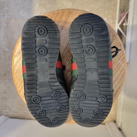 Gucci Black and Green Sneakers Size 7 Euro. 8/2 US - Picture 10 of 10